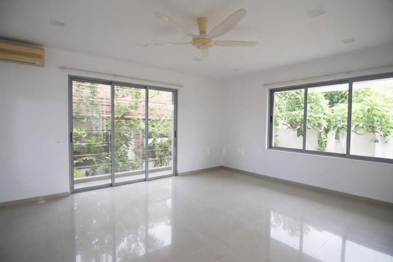 Gerald Mugliston Estate, Mugliston Gradens, Seletar / Yio Chu Kang, 6 Bedrooms, 6,850 sqft, Bungalow House For Sale, by Christina Wong, 500256977 - Living Room - PropertyGuru.com.sg