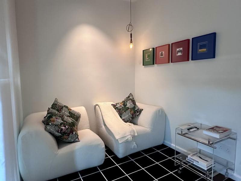 Eastwood Centre, 20 Eastwood Road, Bedok / Upper East Coast, 2 Bedrooms, 1,335 sqft, Apartment For Sale, by Irene Ng, 500256984 - Interior - PropertyGuru.com.sg