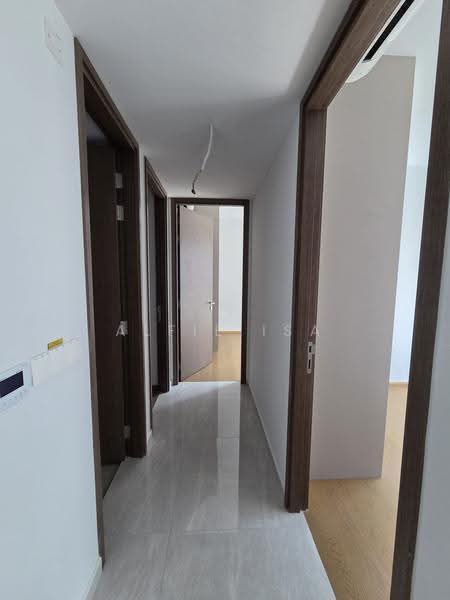 Grand Dunman, 18 Dunman Road, East Coast / Marine Parade, 3 Bedrooms, 958 sqft, Condominium For Sale, by Alfie Isa, 500256987 - Corridor - PropertyGuru.com.sg