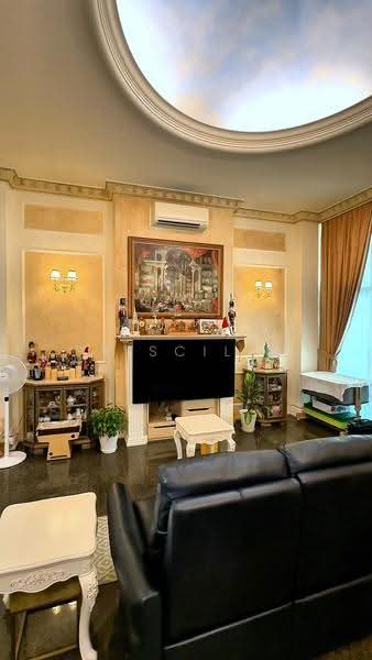 Tai Keng Villas, Jalan Kelichap, Hougang / Punggol / Sengkang, 6 Bedrooms, 3,000 sqft, Terraced House For Sale, by PRISCILLA LEONG LIYI, 500256988 - Living Room - PropertyGuru.com.sg