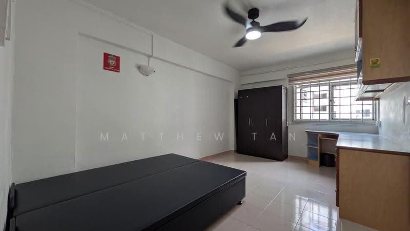 414 Tampines Street 41, 414 Tampines Street 41, Pasir Ris / Tampines, Room Rental, 200 sqft, HDB Flat For Rent, by Matthew Tan, 500256995 - Bedroom - PropertyGuru.com.sg