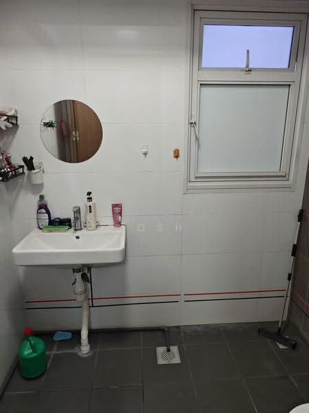 623B Tampines Avenue 12, 623B Tampines Avenue 12, Pasir Ris / Tampines, Room Rental, 200 sqft, HDB Flat For Rent, by Josh Tan, 500257004 - Bathroom - PropertyGuru.com.sg