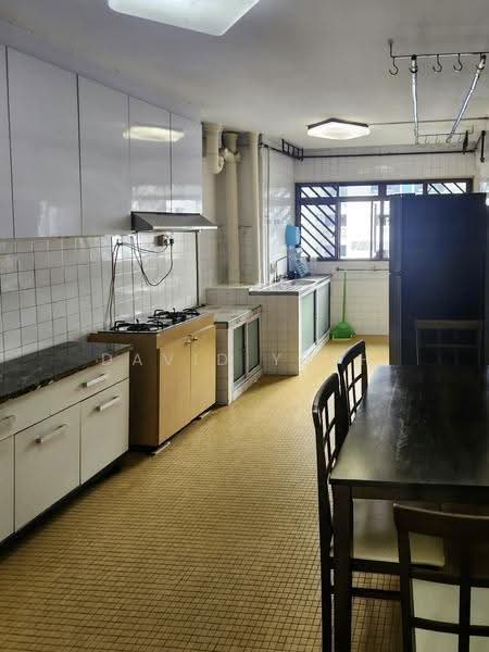 560 Ang Mo Kio Avenue 10, 560 Ang Mo Kio Avenue 10, Ang Mo Kio / Bishan / Thomson, 2 Bedrooms, 721 sqft, HDB Flat For Rent, by David Yeoh Chun Ting, 500257006 - Kitchen - PropertyGuru.com.sg