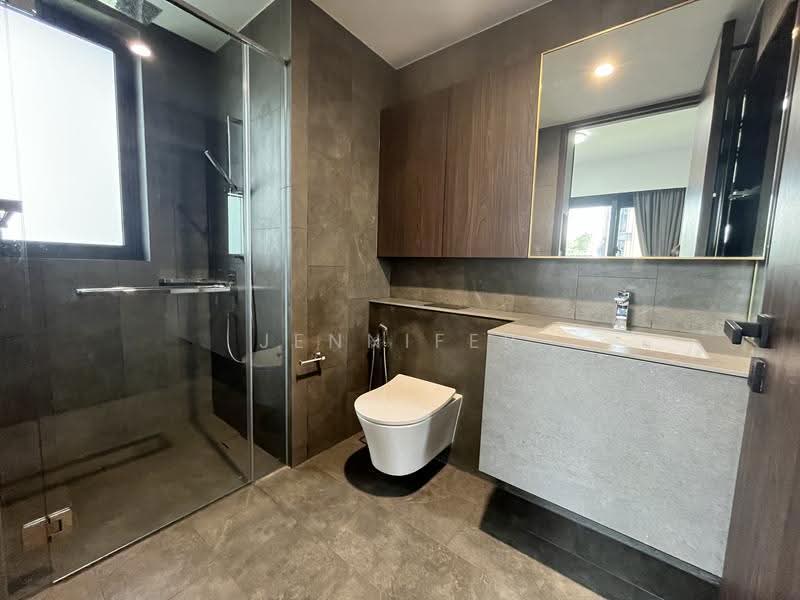 Midtown Modern, 18 Tan Quee Lan Street, Beach Road / Bugis / Rochor, 3 Bedrooms, 1,066 sqft, Condominium For Rent, by Jennifer Lee, 500257012 - Master Bathroom - PropertyGuru.com.sg