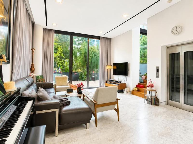 Dyson Road Semi Detached, Newton / Novena, 5 Bedrooms, 4,633 sqft, Semi-Detached House For Sale, by Yupar ., 500257013 - Living Room - PropertyGuru.com.sg