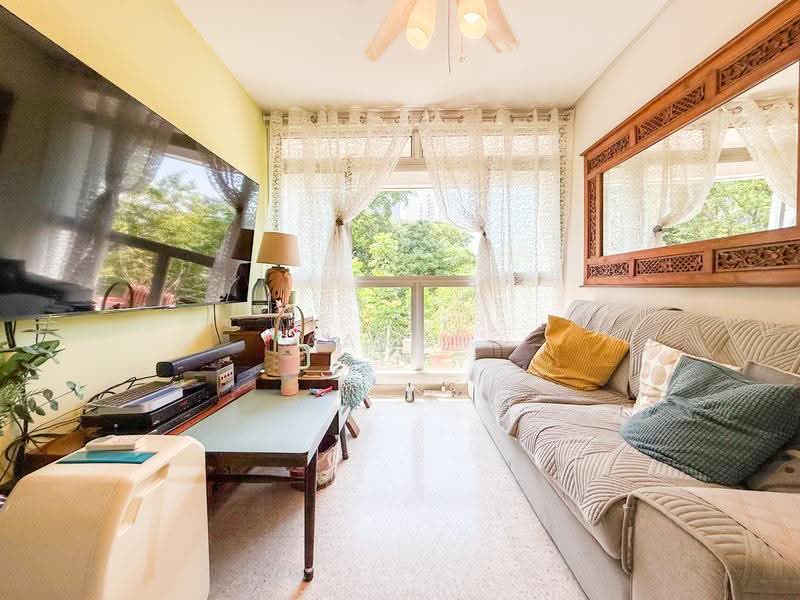 109 Spottiswoode Park Road, 109 Spottiswoode Park Road, Chinatown / Tanjong Pagar, 3 Bedrooms, 1,302 sqft, HDB Flat For Sale, by Aaron Leong, 500257029 - Living Room - PropertyGuru.com.sg