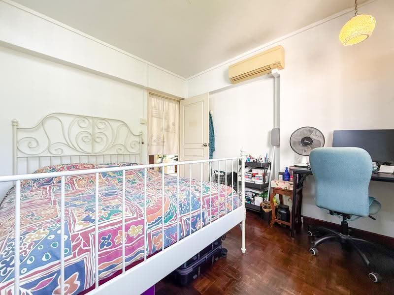 109 Spottiswoode Park Road, 109 Spottiswoode Park Road, Chinatown / Tanjong Pagar, 3 Bedrooms, 1,302 sqft, HDB Flat For Sale, by Aaron Leong, 500257029 - Bedroom - PropertyGuru.com.sg