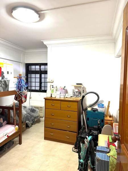 363 Clementi Avenue 2, 363 Clementi Avenue 2, Buona Vista / West Coast / Clementi New Town, 2 Bedrooms, 721 sqft, HDB Flat For Sale, by Vincent Foo, 500257032 - Master Bedroom - PropertyGuru.com.sg