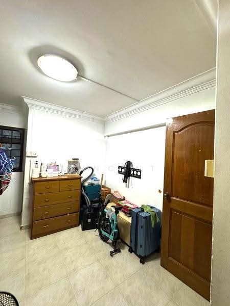 363 Clementi Avenue 2, 363 Clementi Avenue 2, Buona Vista / West Coast / Clementi New Town, 2 Bedrooms, 721 sqft, HDB Flat For Sale, by Vincent Foo, 500257032 - Master Bedroom - PropertyGuru.com.sg