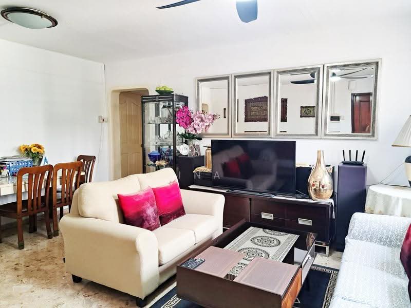 511 Ang Mo Kio Avenue 8, 511 Ang Mo Kio Avenue 8, Ang Mo Kio / Bishan / Thomson, Room Rental, 100 sqft, HDB Flat For Rent, by Ina Sultan, 500257035 - Living Room - PropertyGuru.com.sg