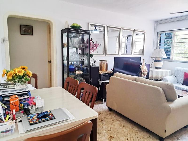 511 Ang Mo Kio Avenue 8, 511 Ang Mo Kio Avenue 8, Ang Mo Kio / Bishan / Thomson, Room Rental, 100 sqft, HDB Flat For Rent, by Ina Sultan, 500257035 - Living Room - PropertyGuru.com.sg