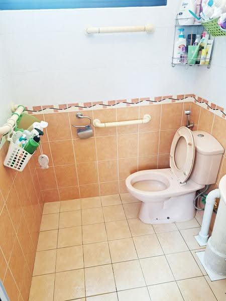 511 Ang Mo Kio Avenue 8, 511 Ang Mo Kio Avenue 8, Ang Mo Kio / Bishan / Thomson, Room Rental, 100 sqft, HDB Flat For Rent, by Ina Sultan, 500257035 - Bathroom - PropertyGuru.com.sg