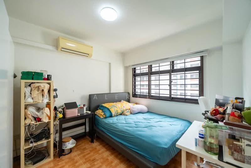 509B Wellington Circle, 509B Wellington Circle, Sembawang / Yishun, 3 Bedrooms, 968 sqft, HDB Flat For Sale, by Alerie Huang, 500257039 - Bedroom - PropertyGuru.com.sg