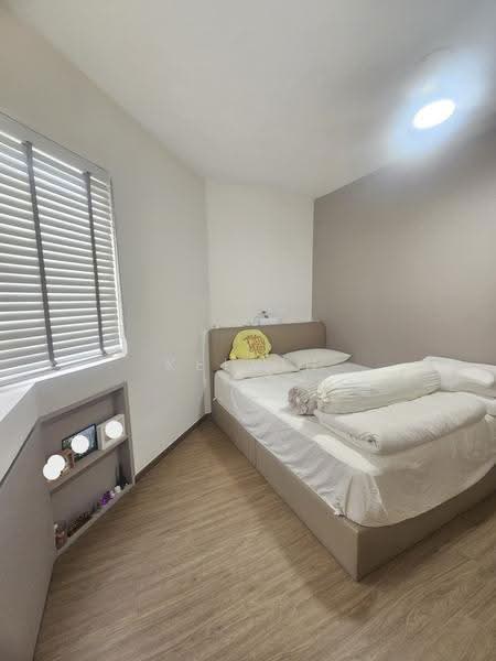 Ivory Heights, 124 Jurong East Street 13, Boon Lay / Jurong / Tuas, 4 Bedrooms, 1,701 sqft, Condominium For Sale, by Kelvin Lim, 500257042 - Master Bedroom - PropertyGuru.com.sg