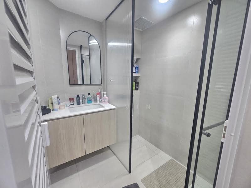 Ivory Heights, 124 Jurong East Street 13, Boon Lay / Jurong / Tuas, 4 Bedrooms, 1,701 sqft, Condominium For Sale, by Kelvin Lim, 500257042 - Master Bathroom - PropertyGuru.com.sg
