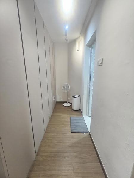 Ivory Heights, 124 Jurong East Street 13, Boon Lay / Jurong / Tuas, 4 Bedrooms, 1,701 sqft, Condominium For Sale, by Kelvin Lim, 500257042 - Master room Walk-in closet - PropertyGuru.com.sg
