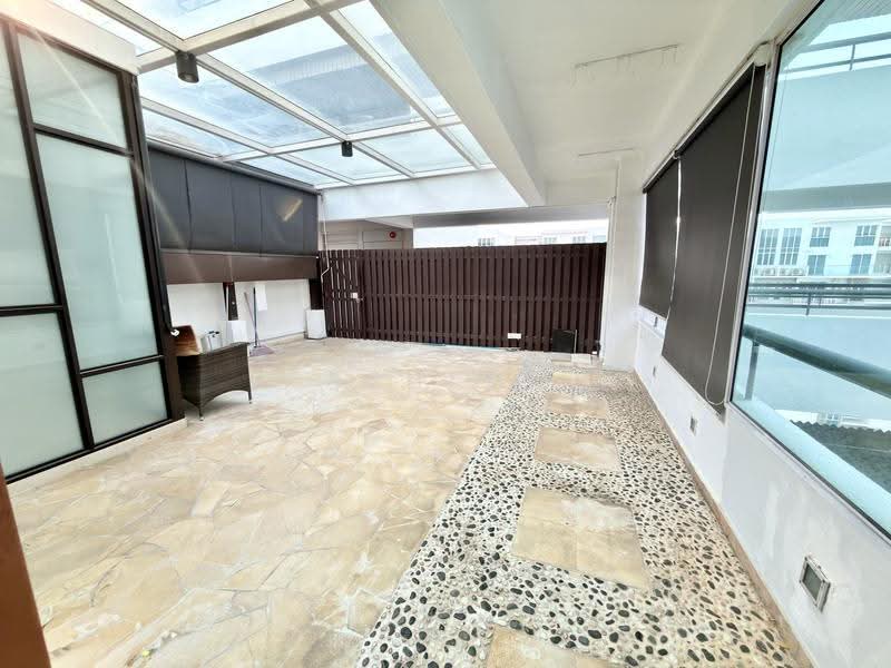 Bedok Court, 295 Bedok South Avenue 3, Bedok / Upper East Coast, 4 Bedrooms, 2,260 sqft, Condominium For Rent, by Ashley Thio, 500257043 - Balcony - PropertyGuru.com.sg