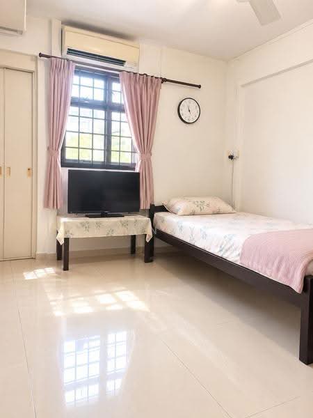 253 Jurong East Street 24, 253 Jurong East Street 24, Boon Lay / Jurong / Tuas, 2 Bedrooms, 753 sqft, HDB Flat For Sale, by Candy Tay, 500257044 - Bedroom - PropertyGuru.com.sg