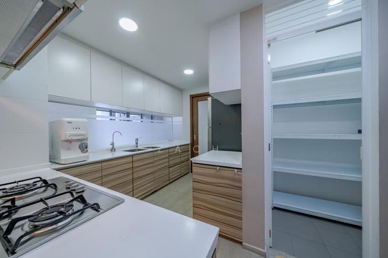 Parc Centros, 84 Punggol Central, Hougang / Punggol / Sengkang, 4 Bedrooms, 1,378 sqft, Condominium For Sale, by Zach Wong, 500257049 - Kitchen - PropertyGuru.com.sg