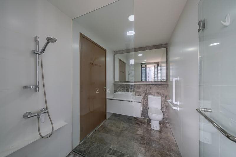 Parc Centros, 84 Punggol Central, Hougang / Punggol / Sengkang, 4 Bedrooms, 1,378 sqft, Condominium For Sale, by Zach Wong, 500257049 - Bathroom - PropertyGuru.com.sg