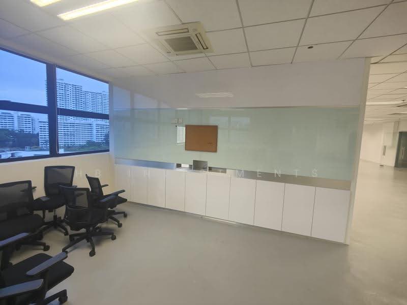 Henderson Building, 221 Henderson Road, Alexandra / Commonwealth, 3,842 sqft, Light Industrial (B1) For Rent, by Mohammad Ashraf Bhadelia, 500257059 - Interior - CommercialGuru.com.sg