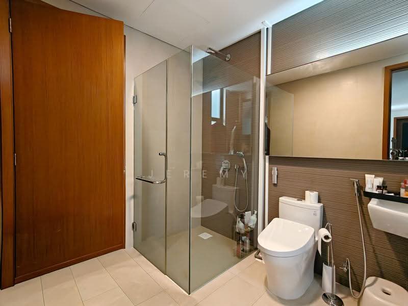 Bartley Rise Estate, Jalan Labu Manis, Hougang / Punggol / Sengkang, 6 Bedrooms, 6,000 sqft, Detached House For Rent, by Jeremy Koh, 500257062 - Bathroom - PropertyGuru.com.sg