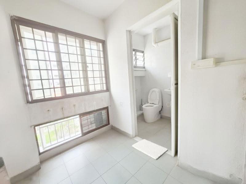505 Choa Chu Kang Street 51, 505 Choa Chu Kang Street 51, Dairy Farm / Bukit Panjang / Choa Chu Kang, 3 Bedrooms, 1,163 sqft, HDB Flat For Rent, by Khai Rambo, 500257066 - Bathroom - PropertyGuru.com.sg