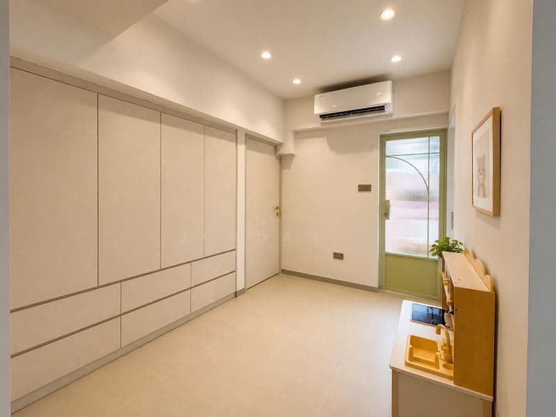 Keng Lee View, 108 Keng Lee Road, Farrer Park / Serangoon Rd, 3 Bedrooms, 1,216 sqft, Apartment For Sale, by Jordan ., 500257073 - Second Living Room - PropertyGuru.com.sg