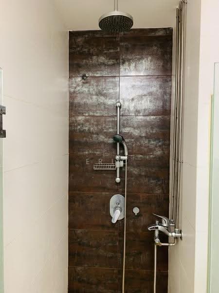 Siglap V, 2 First Street, East Coast / Marine Parade, 1 Bedroom, 581 sqft, Condominium For Rent, by Eric See, 500257083 - Bathroom - PropertyGuru.com.sg
