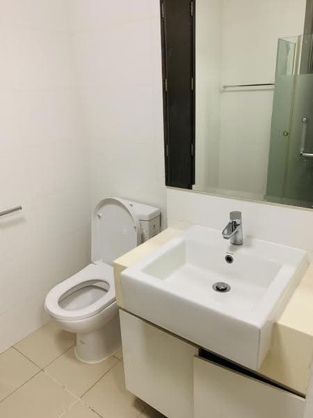 Siglap V, 2 First Street, East Coast / Marine Parade, 1 Bedroom, 581 sqft, Condominium For Rent, by Eric See, 500257083 - Bathroom - PropertyGuru.com.sg