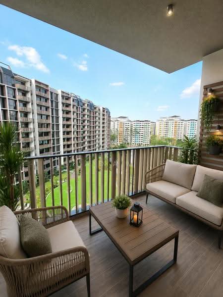 Norwood Grand, 2 Champions Way, Admiralty / Woodlands, 4 Bedrooms, 1,313 sqft, Condominium For Rent, by Adam Tng, 500257091 - Balcony - PropertyGuru.com.sg