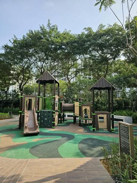 Norwood Grand, 2 Champions Way, Admiralty / Woodlands, 4 Bedrooms, 1,313 sqft, Condominium For Rent, by Adam Tng, 500257091 - Exterior - PropertyGuru.com.sg