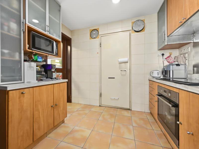 Casablanca, 23 Rosewood Drive, Admiralty / Woodlands, 3 Bedrooms, 1,184 sqft, Condominium For Sale, by Joshua Soh, 500257095 - Kitchen - PropertyGuru.com.sg