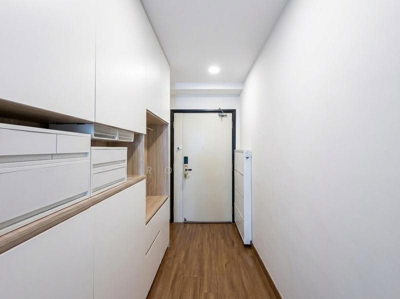 Lilydale, 556 Yishun Ave 6, Sembawang / Yishun, 3 Bedrooms, 1,270 sqft, Condominium For Sale, by Roxine Ang, 500257105 - Entrance - PropertyGuru.com.sg