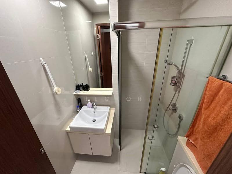 8 Farrer Suites, 8 Sing Joo Walk, Farrer Park / Serangoon Rd, Room Rental, 70 sqft, Apartment For Rent, by Hector Au, 500257106 - Bathroom - PropertyGuru.com.sg