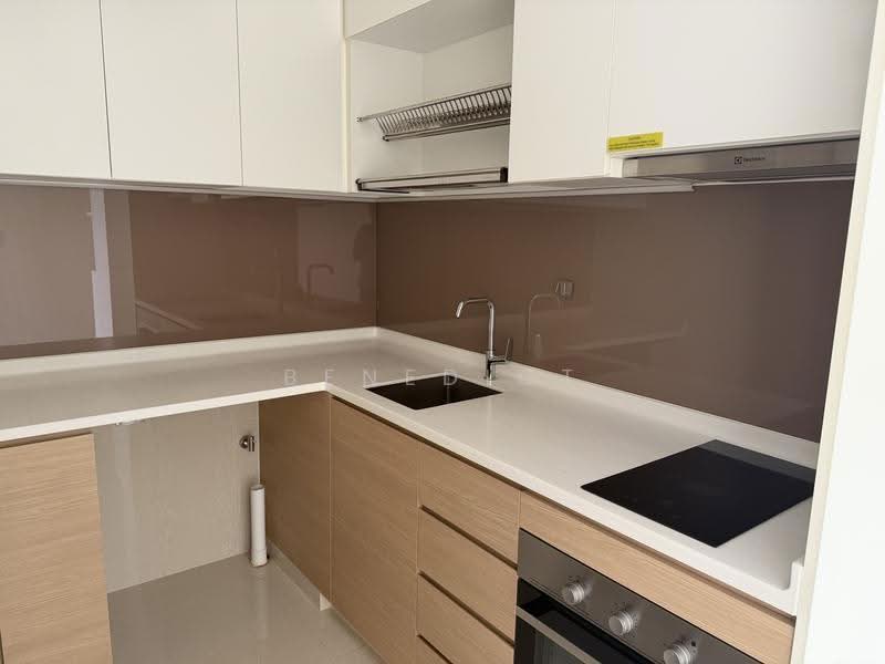 Treasure at Tampines, 43 Tampines Lane, Pasir Ris / Tampines, 2 Bedrooms, 678 sqft, Condominium For Rent, by Benedict Eng, 500257109 - Kitchen - PropertyGuru.com.sg