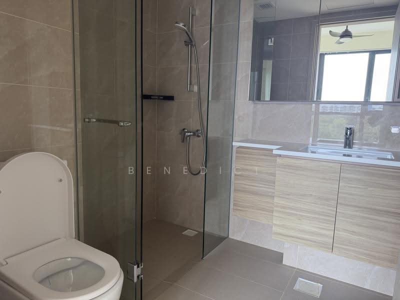 Treasure at Tampines, 43 Tampines Lane, Pasir Ris / Tampines, 2 Bedrooms, 678 sqft, Condominium For Rent, by Benedict Eng, 500257109 - Bathroom - PropertyGuru.com.sg