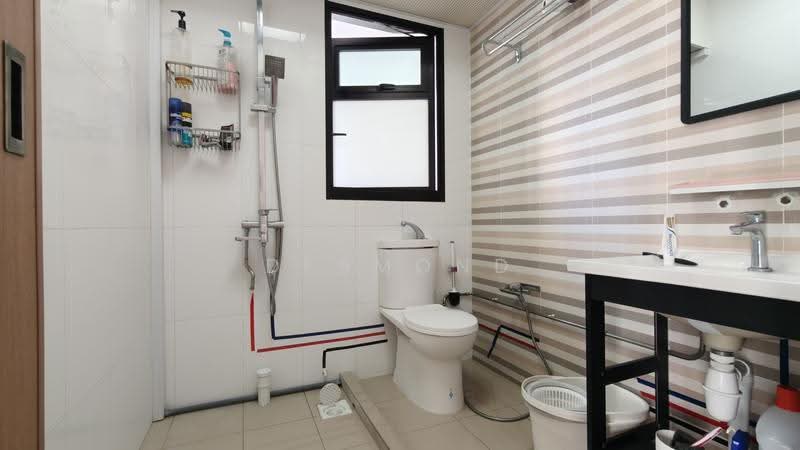 419B Northshore Drive, 419B Northshore Drive, Hougang / Punggol / Sengkang, 1 Bedroom, 506 sqft, HDB Flat For Sale, by Desmond Mok, 500257112 - Bathroom - PropertyGuru.com.sg