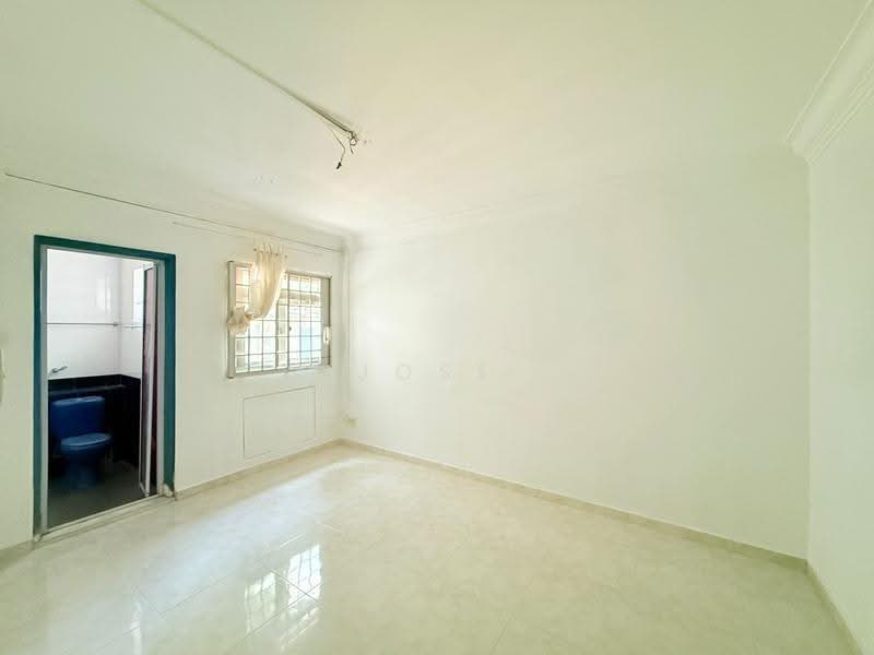 830 Woodlands Street 83, 830 Woodlands Street 83, Admiralty / Woodlands, 2 Bedrooms, 786 sqft, HDB Flat For Sale, by Jose Loh Zhenhao, 500257113 - Bathroom - PropertyGuru.com.sg