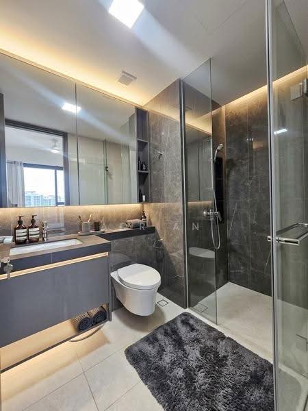 Parc Clematis, 8F Jalan Lempeng, Buona Vista / West Coast / Clementi New Town, 2 Bedrooms, 721 sqft, Condominium For Sale, by Adrian Tan, 500257116 - Bathroom - PropertyGuru.com.sg