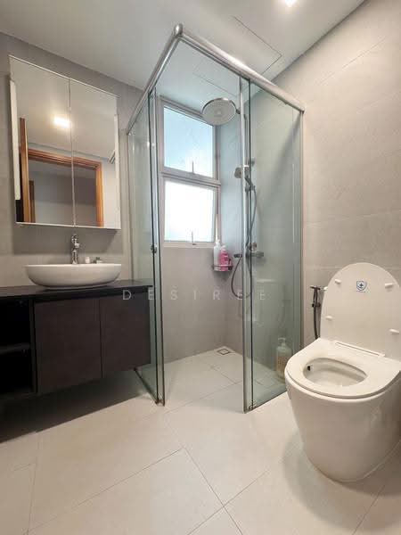 Gardenvista, 952 Dunearn Road, Clementi Park / Upper Bukit Timah, 2 Bedrooms, 872 sqft, Condominium For Sale, by Desiree Leung, 500257123 - Bathroom - PropertyGuru.com.sg