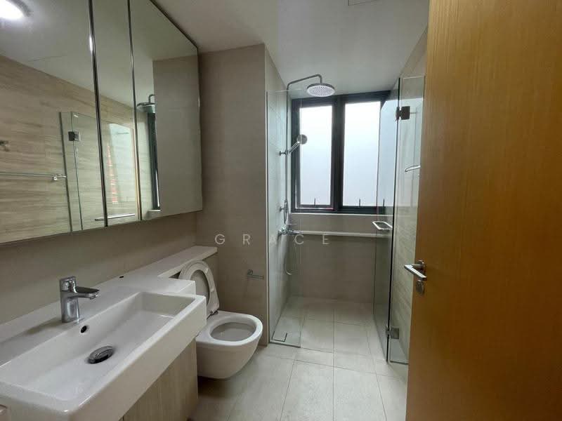 Thomson Three, 45 Bright Hill Drive, Ang Mo Kio / Bishan / Thomson, 3 Bedrooms, 1,044 sqft, Condominium For Rent, by Grace Tan, 500257132 - Bathroom - PropertyGuru.com.sg