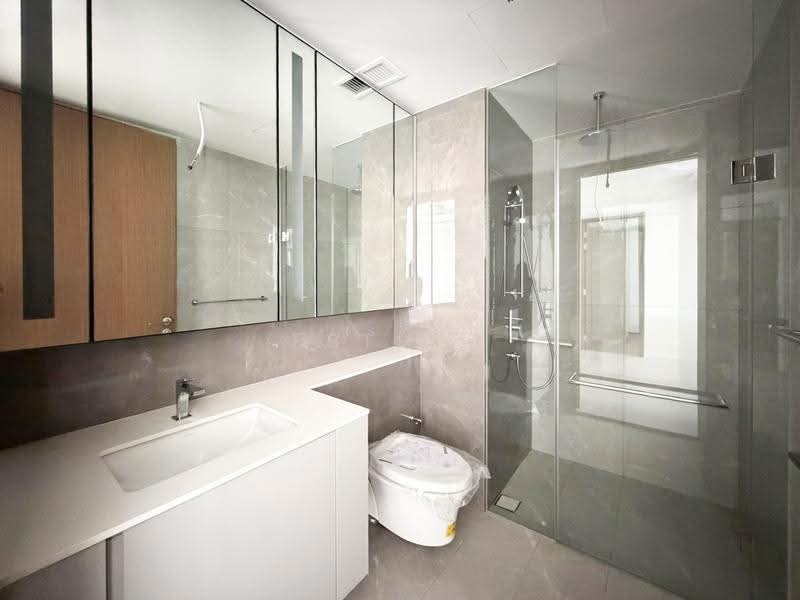 Grand Dunman, 18 Dunman Road, East Coast / Marine Parade, 2 Bedrooms, 667 sqft, Condominium For Rent, by Esther Chin, 500257134 - Bathroom - PropertyGuru.com.sg