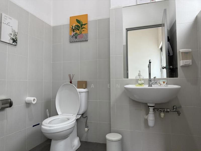 Premier @ Kaki Bukit, 8 Kaki Bukit Avenue 4, Eunos / Geylang / Paya Lebar, 1,098 sqft, Factory / Workshop (B2) For Sale, by Jia En Or, 500257136 - Bathroom - CommercialGuru.com.sg