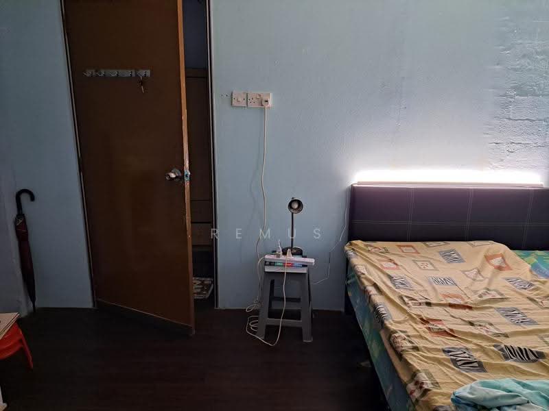 Chai Chee Avenue Shophosue, Chai Chee Avenue, Bedok / Upper East Coast, 1,421 sqft, Shop / Shophouse For Sale, by Remus Lim, 500257138 - Bedroom - CommercialGuru.com.sg