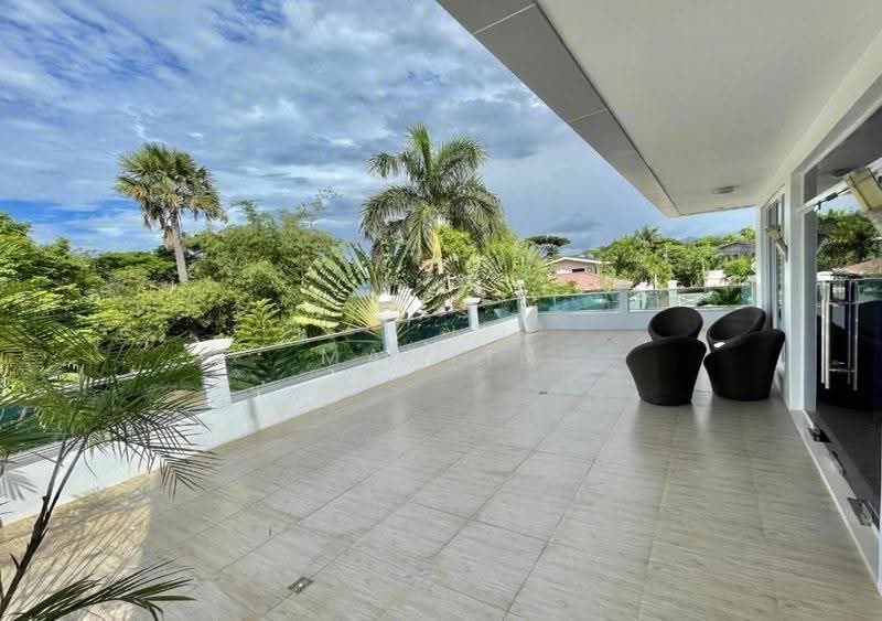 Fifth Ave | Fourth Ave 黄腾地点 BIG LAND. BIG POTENTIAL • Low PSF, Fifth Ave | Fourth Ave, Tanglin / Holland / Bukit Timah, 6 Bedrooms, 9,500 sqft, Good Class Bungalow For Sale, by Martin Goh 吴伟楠, 500257141 - Exterior - PropertyGuru.com.sg