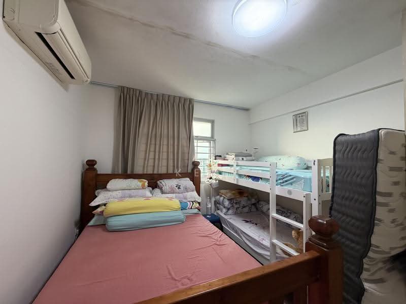 815A Choa Chu Kang Avenue 7, 815A Choa Chu Kang Avenue 7, Dairy Farm / Bukit Panjang / Choa Chu Kang, 2 Bedrooms, 1,001 sqft, HDB Flat For Sale, by Ken Lim, 500257151 - Bedroom - PropertyGuru.com.sg