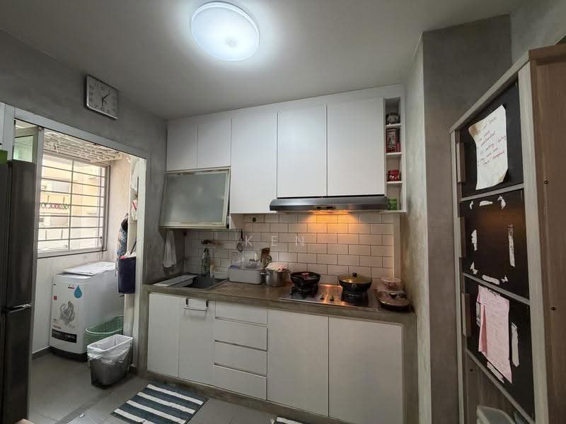 815A Choa Chu Kang Avenue 7, 815A Choa Chu Kang Avenue 7, Dairy Farm / Bukit Panjang / Choa Chu Kang, 2 Bedrooms, 1,001 sqft, HDB Flat For Sale, by Ken Lim, 500257151 - Kitchen - PropertyGuru.com.sg