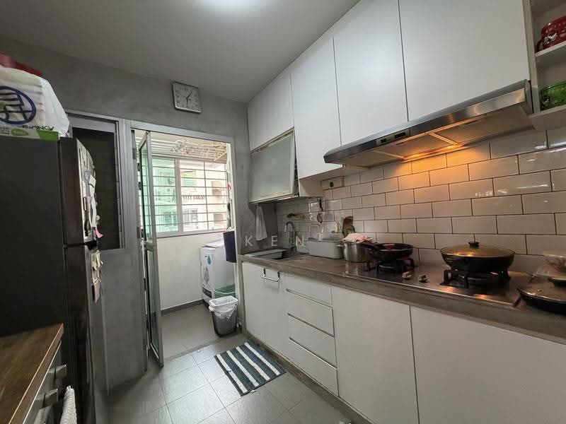 815A Choa Chu Kang Avenue 7, 815A Choa Chu Kang Avenue 7, Dairy Farm / Bukit Panjang / Choa Chu Kang, 2 Bedrooms, 1,001 sqft, HDB Flat For Sale, by Ken Lim, 500257151 - Kitchen - PropertyGuru.com.sg