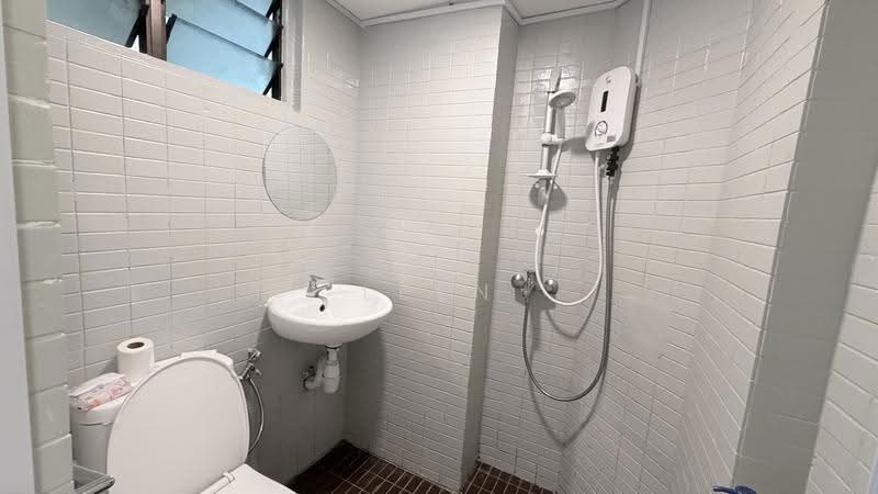 Pine Grove, 1N Pine Grove, Clementi Park / Upper Bukit Timah, Room Rental, 100 sqft, Condominium For Rent, by Leen Yap, 500257165 - PropertyGuru.com.sg